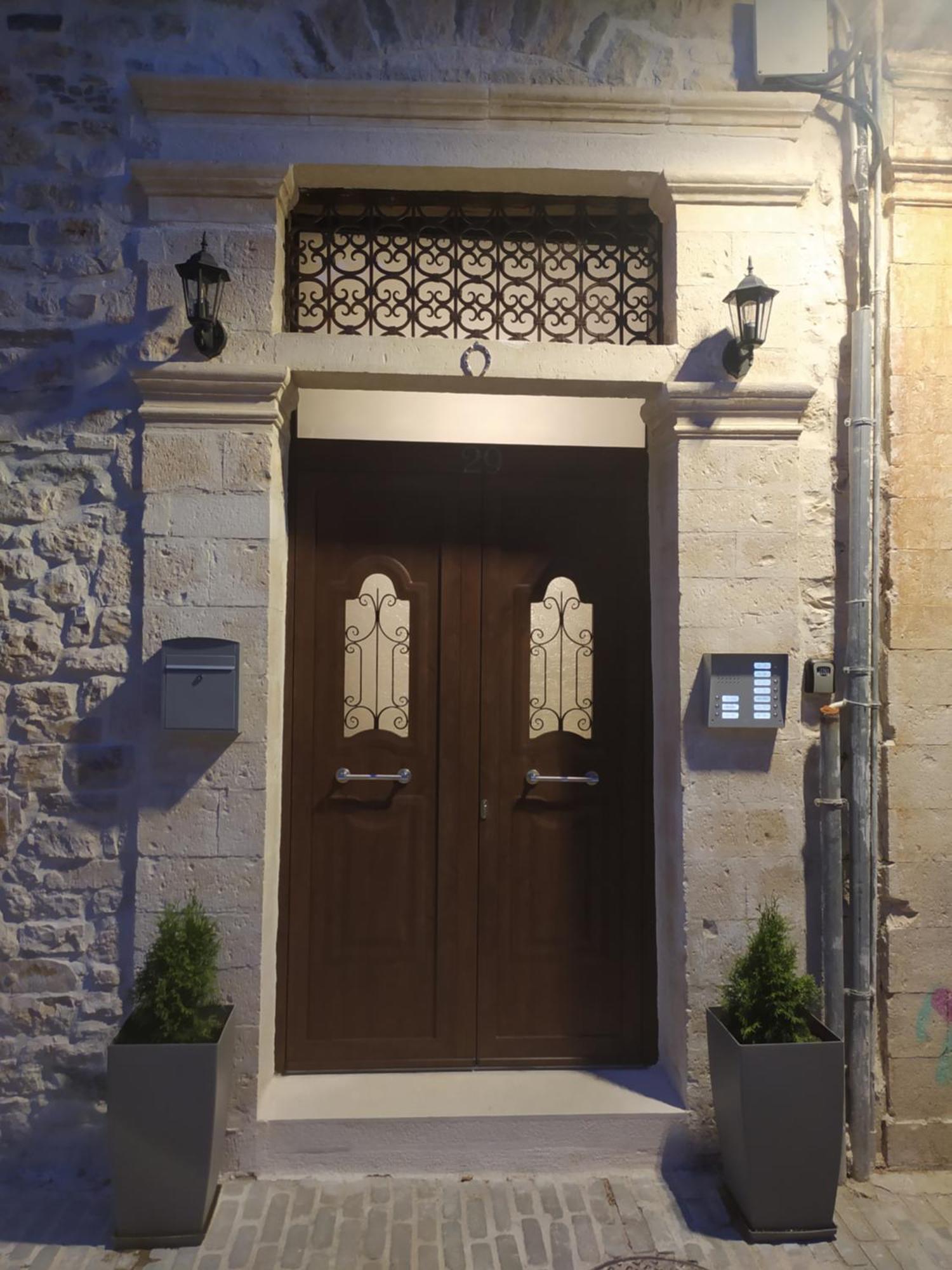 Boutique At Historic Centrum-With Free Parking Ioannina Exterior photo